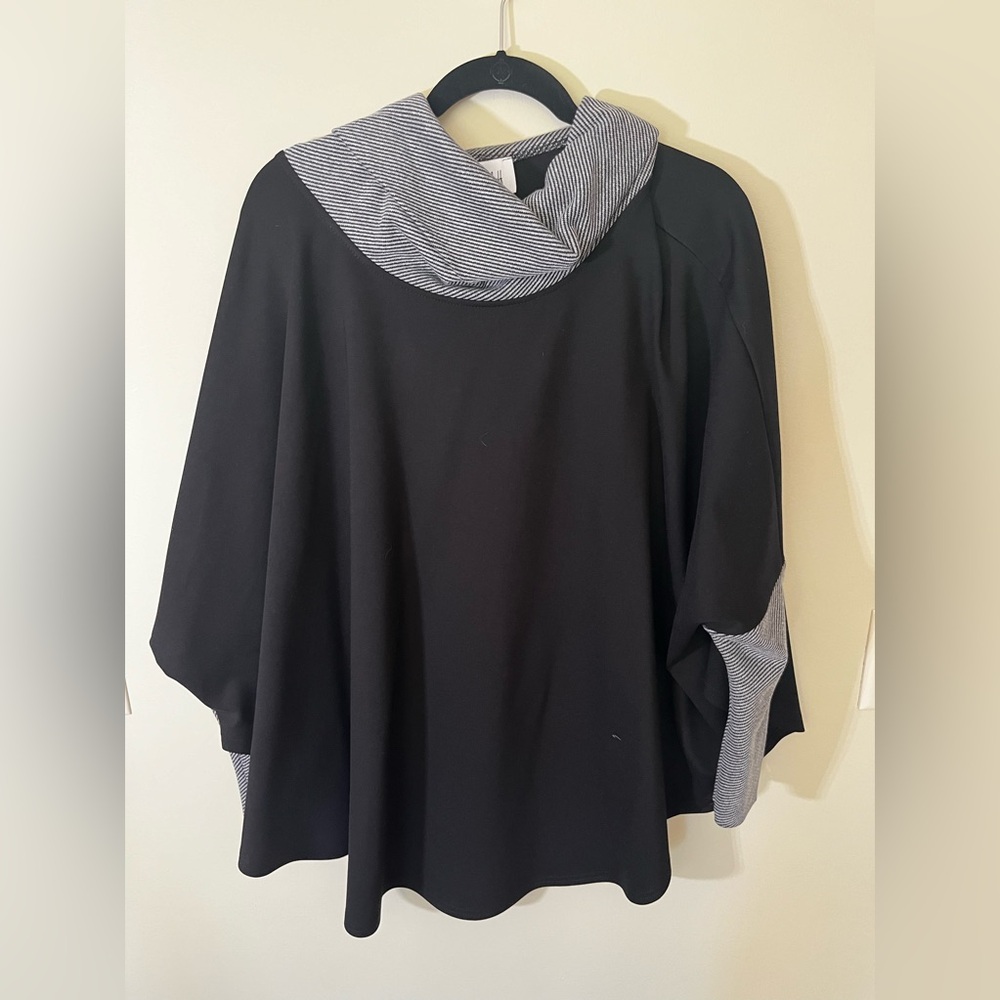Joseph Ribkoff sweater size M